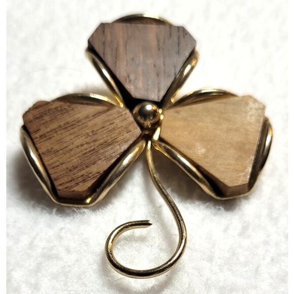 Vtg Shamrock 3" Brooch Wood Clover Goldtone Lucky Pin Rustic St Patrick 70s 80s - Picture 2 of 4
